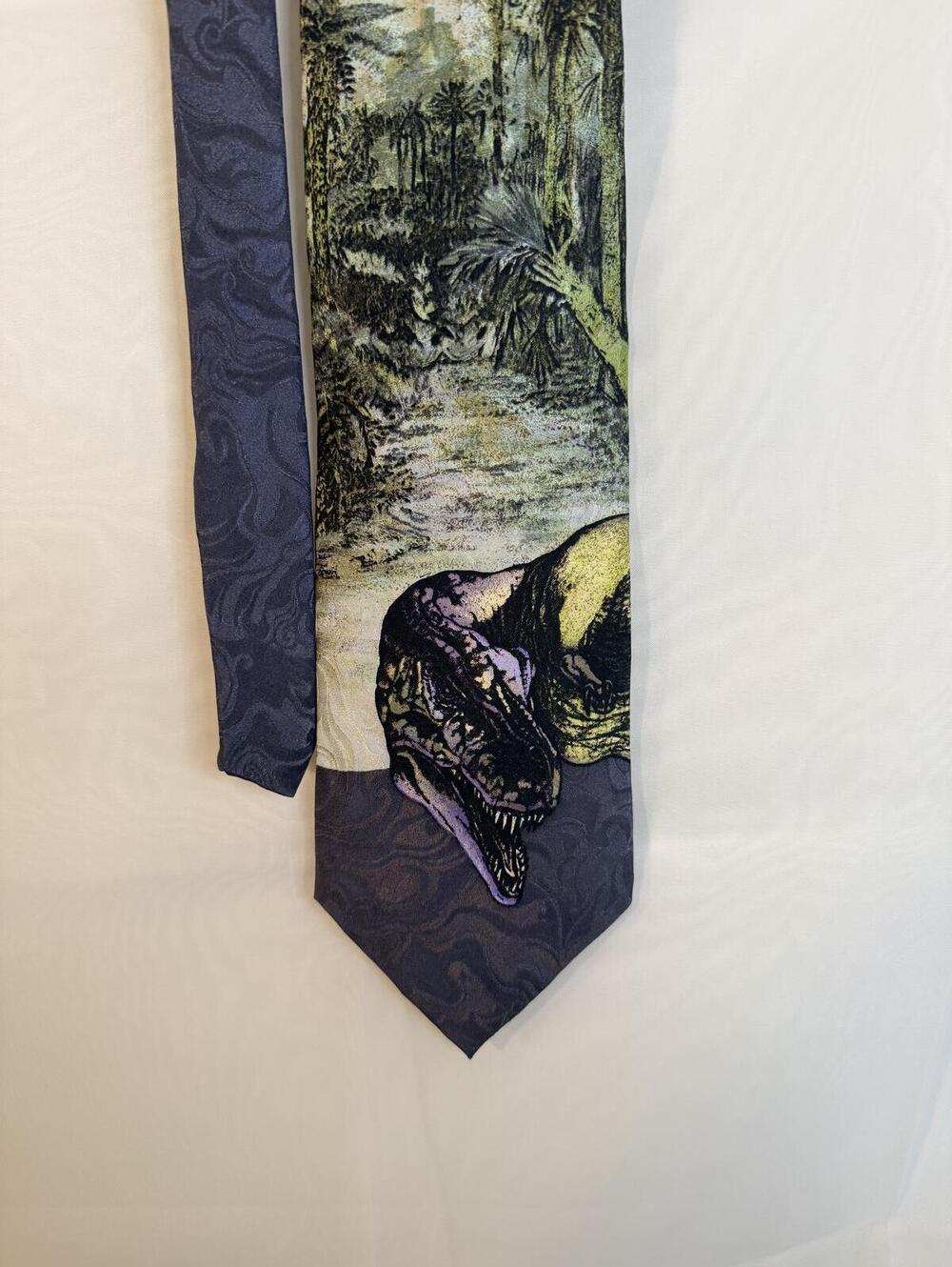 1993 Jurassic Park T-Rex Silk Necktie MBP Movie Promo Dinosaur Tie USA